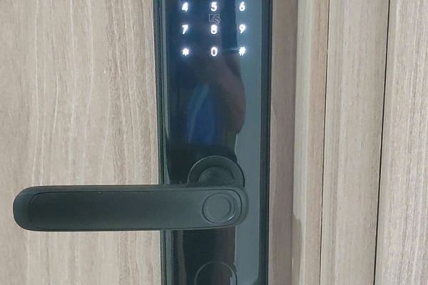 KHÓA SIKER KTS101W ĐƯỢC LẮP ĐẶT TẠI CHUNG CƯ P. CÁT LÁI-QUẬN 2